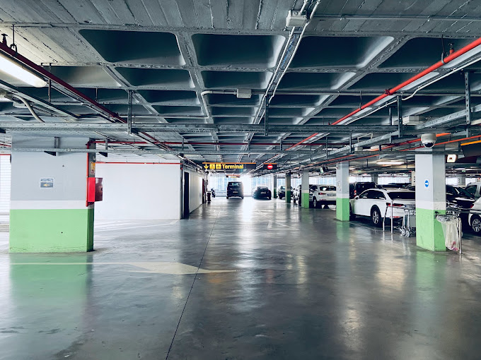 Alicante Airport parking