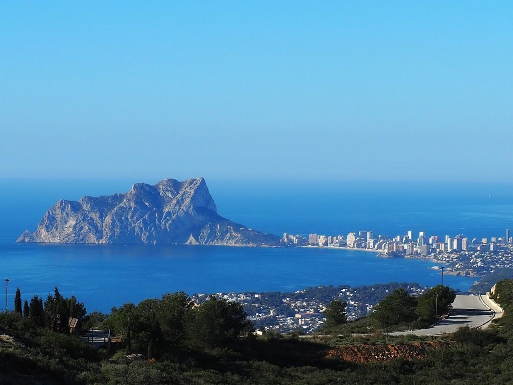 La Granadella Lookout