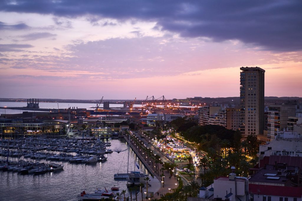 Alicante weather in December